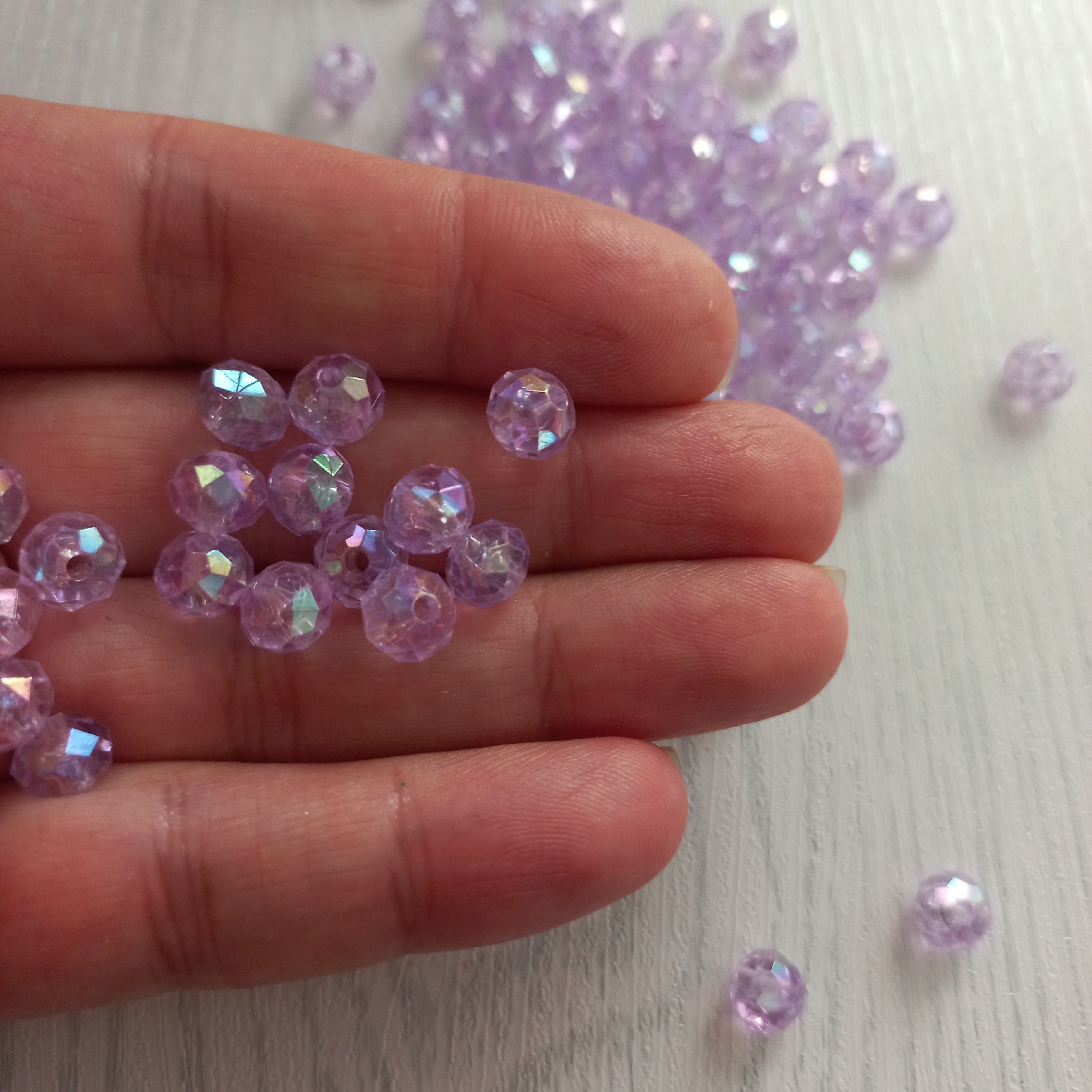 مهره کریستالی رنگ یاسی سایز 8 میل بسته 20 گرمی